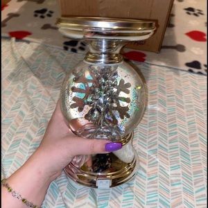 BBW Snowflake Snowglobe Candle Holder